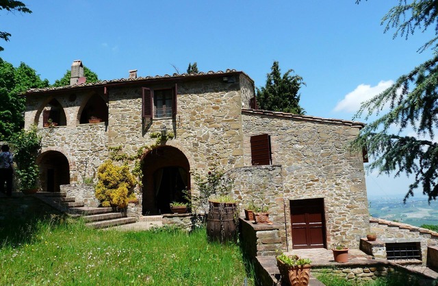 Villa 'Cimpoli casa' with garden and barbecue