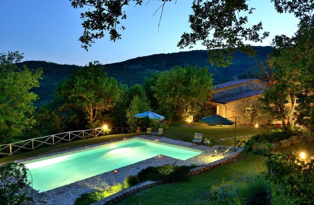 Villa Costa piccola with private pool in Umbria
