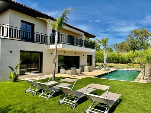 Villa cosy avec sa piscine