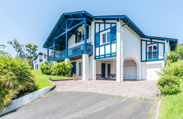 Villa D'exception Avec Piscine et vue Pyrénées 6 Chambres