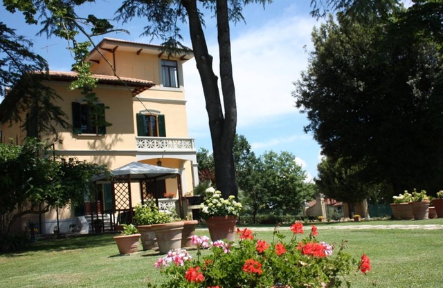 Villa Del Vado is located in Valdichiana, near Monte San Savino, just 12 km from Arezzo, 65 km from