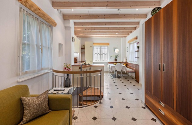 Villa 'Dependance Runkelstein' with Mountain View and Garden in a wonderful location