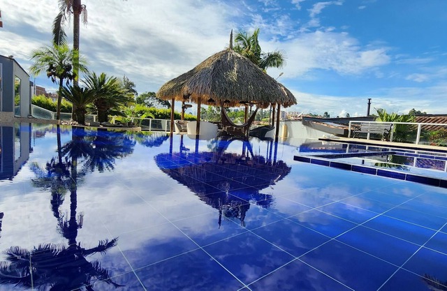 Villa el Mirador Con l Sauna l Jacuzzi l Piscina l En El Oriente Antioqueño