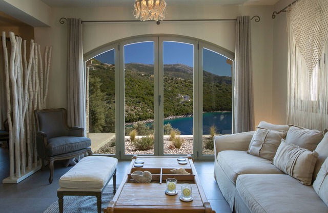 Villa Elanthy -Direct Access to the sea and Sivota Bay