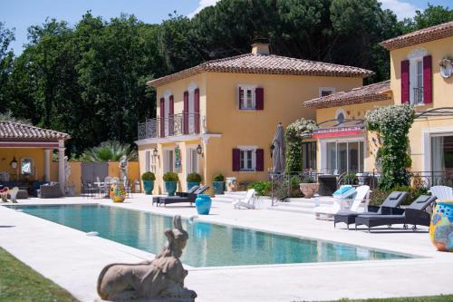 Villa Florentina - 550m2, 4 Chambres - Golfe De Saint-Tropez