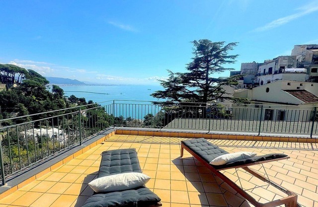 Villa Gelsomino: A welcoming one-story villa which faces the sun and the sea, with Free WI-FI.