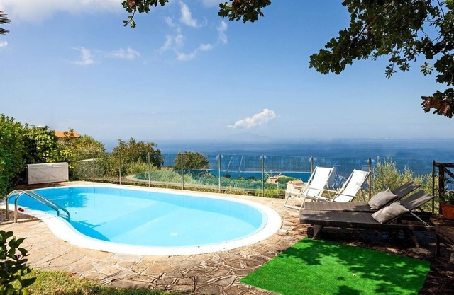 Villa Gesine with private pool and sea views