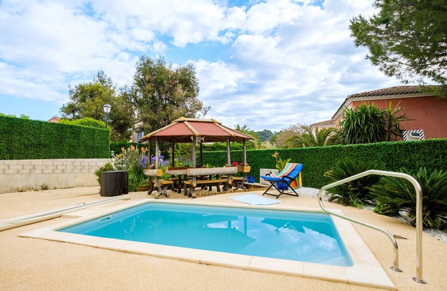 Villa 'Gnoki' with private pool, Wi-Fi and air conditioning