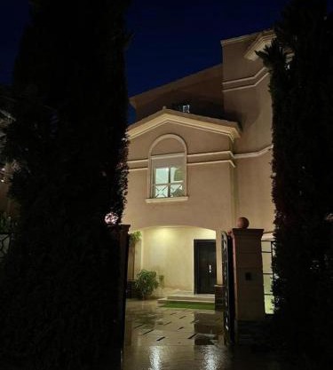 Villa Grand residence Auc شارع ال 90