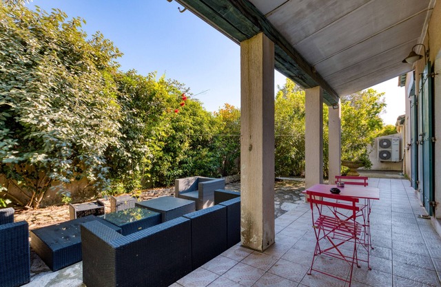 Villa 'Grande' with Private Terrace, Private Garden and Wi-Fi