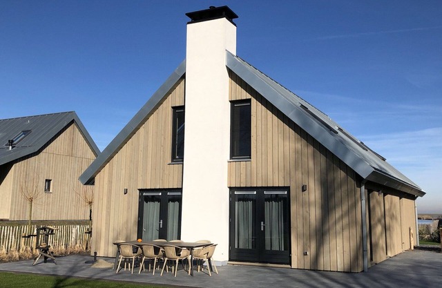 Villa in Bergen op Zoom with Garden Terrace