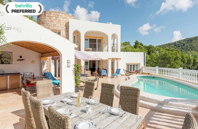 Villa in Cala Llonga near Beach & Ferry Port