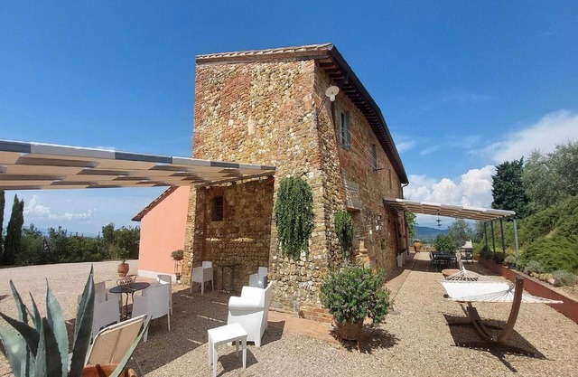 Villa in Montelupo with Private Pool
