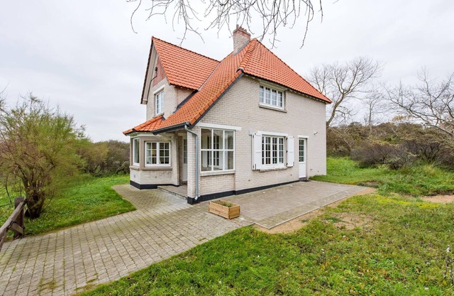 Villa in Koksijde near Hoge Blekker Dunes