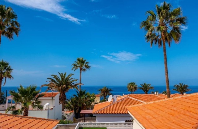 Villa Iris - Three Bedroom Chalet, Sleeps 5