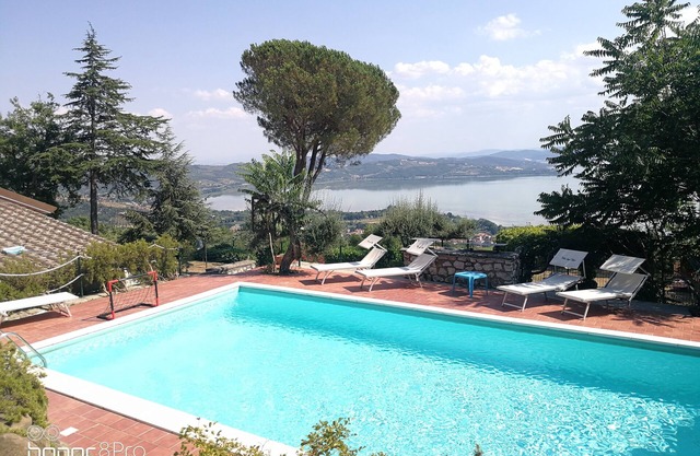 Villa with pool surrounded by nature with stunning views of Lake Trasimeno