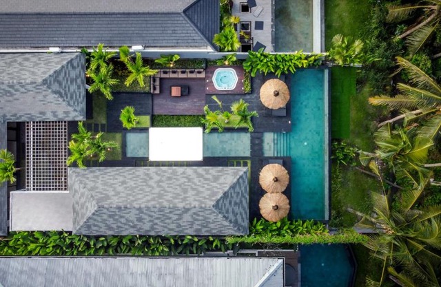 Villa Jacuzzi by BaliSuperHost