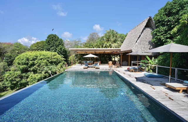Villa Jungle | Pool + Free Breakfast | Daily Clean