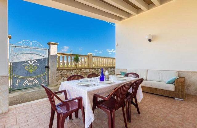 Villa Karosella by BarbarHouse