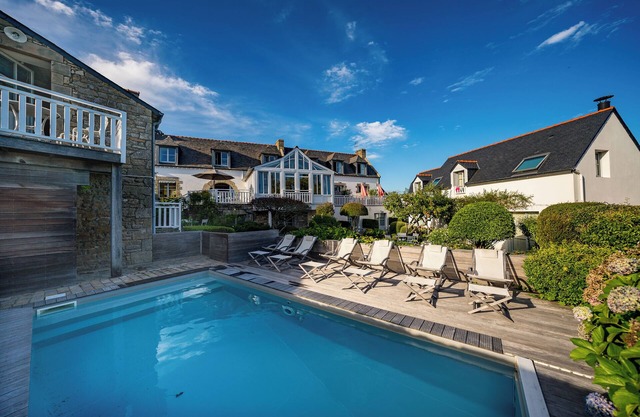 Villa Kerisper - Sleeps 45