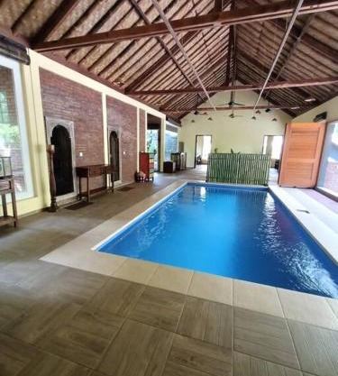 Villa King: Unique Villa With Indoor Swimming Pool