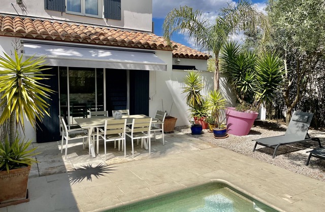 VILLA L'OLIVIER NEAR THE BEACH