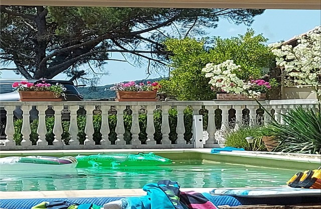 Villa La Label, apartment with swimming pool, in the heart of the southern Cévennes