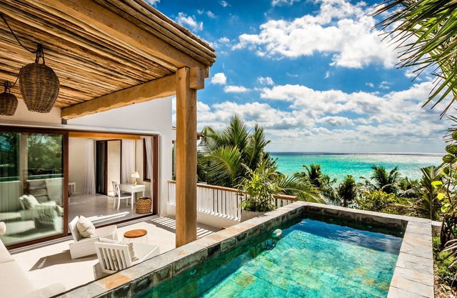 Villa La Semilla - Luxury Beachfront Tulum Villa with Chef Service