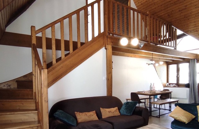 Villa La Tour-d'Auvergne, 3 bedrooms, 6 persons