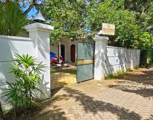 Villa Lee Polhena