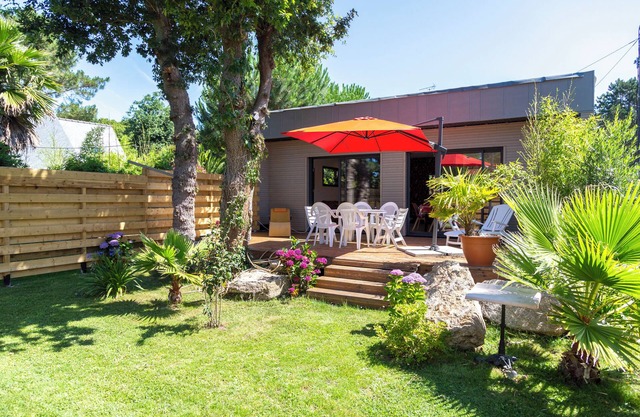 Villa Léonie 1 km from the beach, with private terrace and private garden