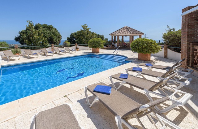 VILLA LINA - Spectacular villa with private pool. Free WiFi.