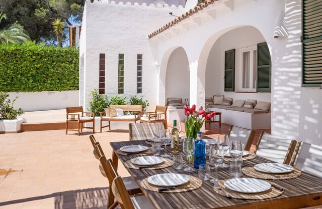 Villa Linda, WiFi&AC, private pool, GOLF & BEACH