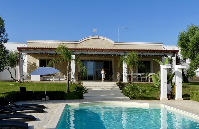 Villa M - Charming and Beautiful, Sea View