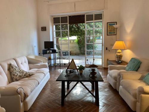 Villa Marina con 10 posti letto a 350 mt dal mare