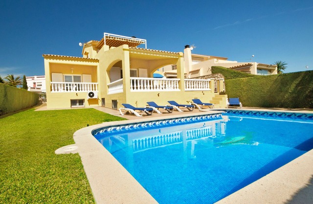 VILLA MARINA