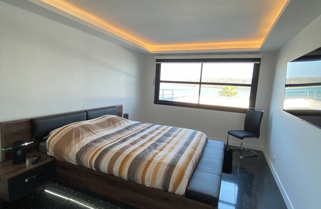 VILLA montmarin SEA VIEW NORTH BRITTANY TO CARANTEC MORLAIX LOCQUENOLE WITH SPA