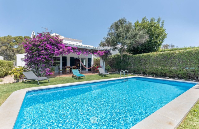 Villa 'Mottarone Cerca De Mar' with Private Pool, Wi-Fi and Air Conditioning