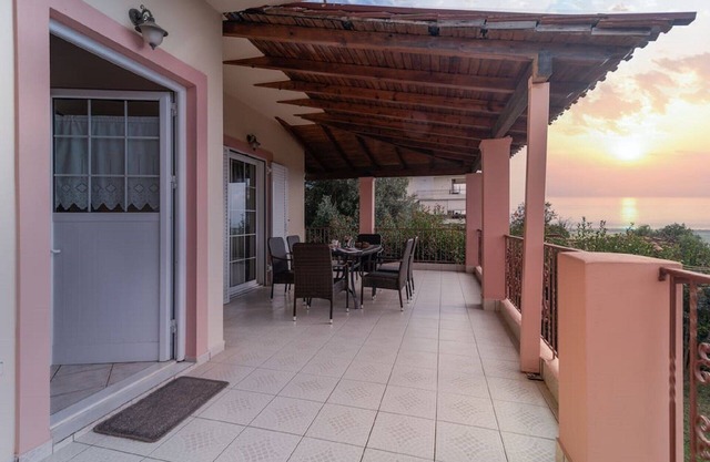 Villa Nakou, near Ancient Olympia & award winning beaches