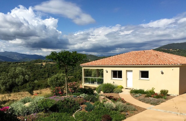 Villa near the beaches of the Gulf of Valinco, L'Ogliastru