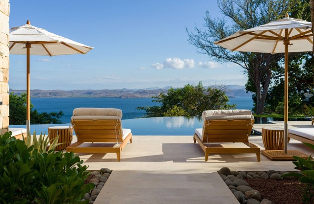 Villa Nimbu Pura Vida Luxury Experiences!