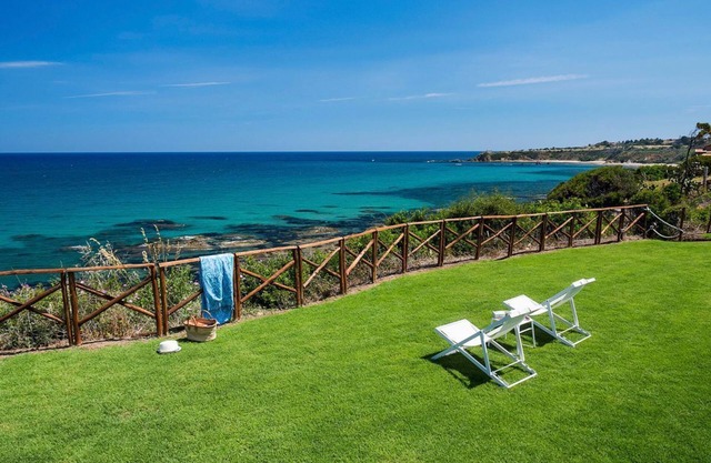 Villa Normanni - Three Bedroom Villa, Sleeps 6