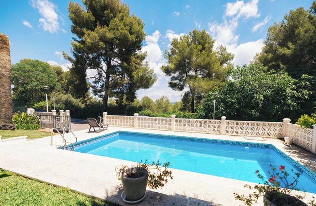 Villa "Oasis Salou" with Sea View, Private Pool & Wi-Fi