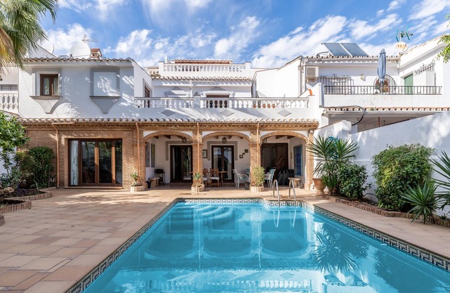 Villa 'Oasis' with Private Pool, Wi-Fi and Air Conditioning