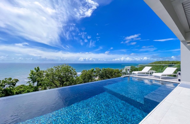Villa · Ocean view · Pool & private beach