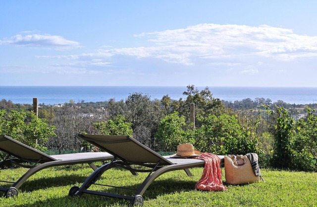 Villa panorama of maquis and sea, beach 1.5 km away