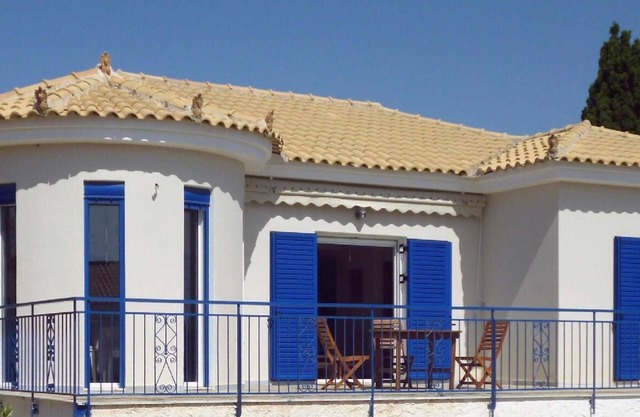 Villa "Pilias" with a view of the water