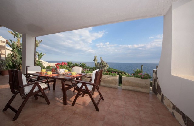 Villa Plemmirio on the sea