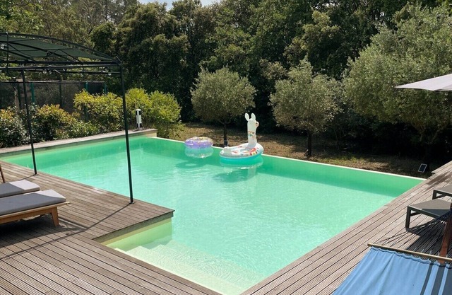Villa pool in Le Var -A Nice Place To Be