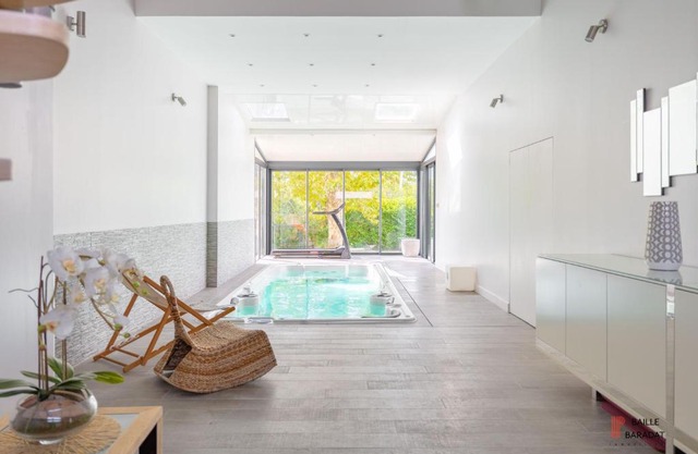 Villa QUEEN Marseille avec jardin, piscine et spa chauffé interieur - 15 couchages